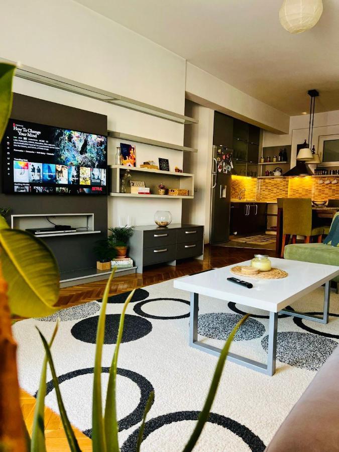 My Home In Prishtina - Spacious & Cozy 2Br Apartment With Balcony Prishtinë Luaran gambar