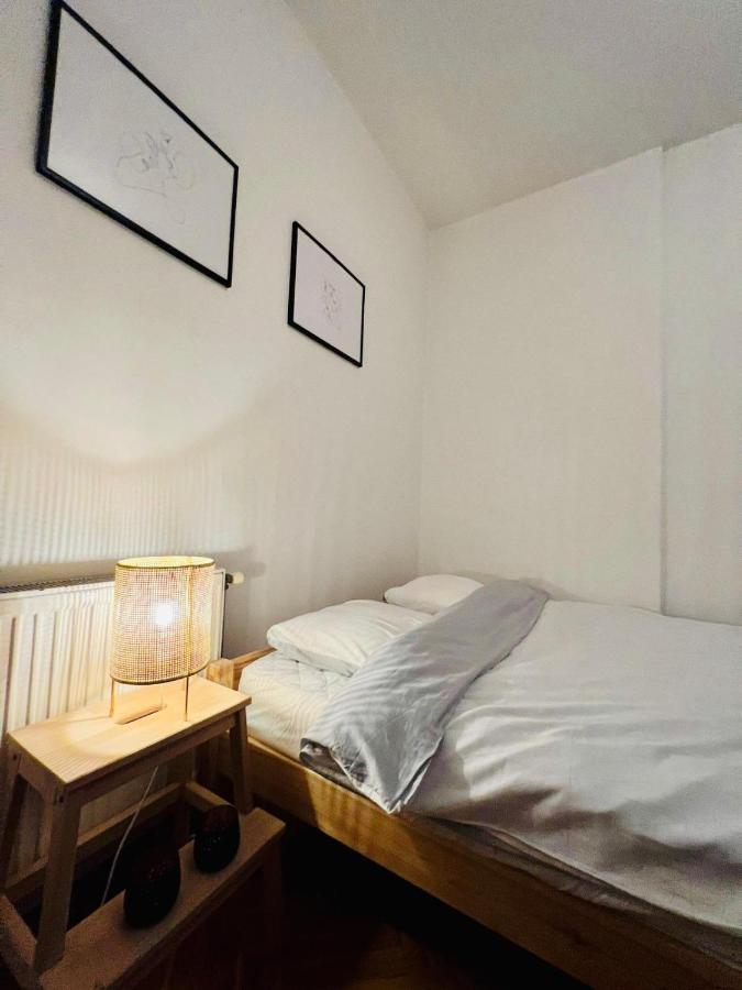 My Home In Prishtina - Spacious & Cozy 2Br Apartment With Balcony Prishtinë Luaran gambar