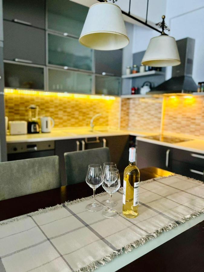 My Home In Prishtina - Spacious & Cozy 2Br Apartment With Balcony Prishtinë Luaran gambar